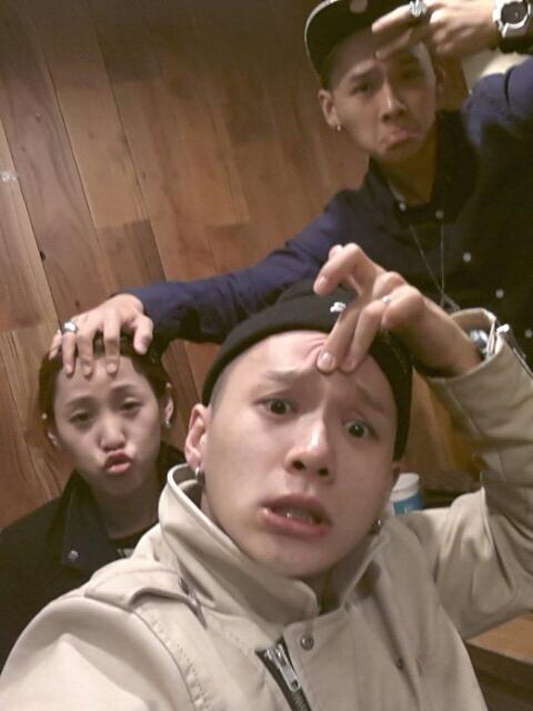 wlddojh's tweet photo. We are Hitech 😎😎😜 @crowndony @HitechMain http://t.co/zirag8aLS3