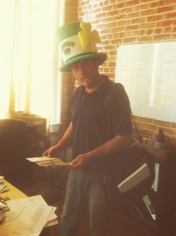 sassyrach0221's tweet image. Trying to keep @WarrenChapoton on task #bossproblems