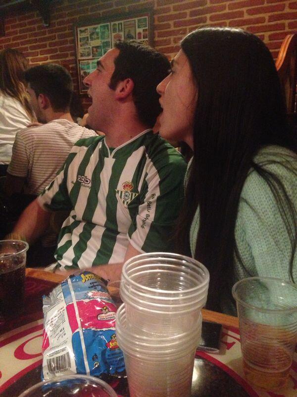 Paulabetis's tweet photo. Aún siento la tensión @IsmaelOliva93 jajaja http://t.co/dteEzGoIyP