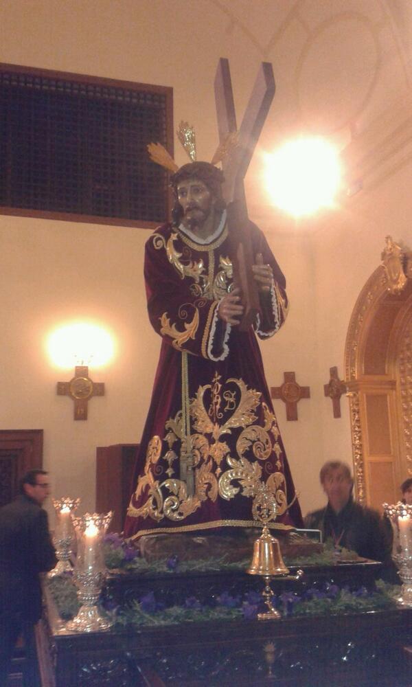 Pues ya terminado nuestro Via Crucis <a href="/ColumnaLagrimas/">Columna y Lágrimas</a> @AMlacolumna ...... Hasta el proximo año !!!