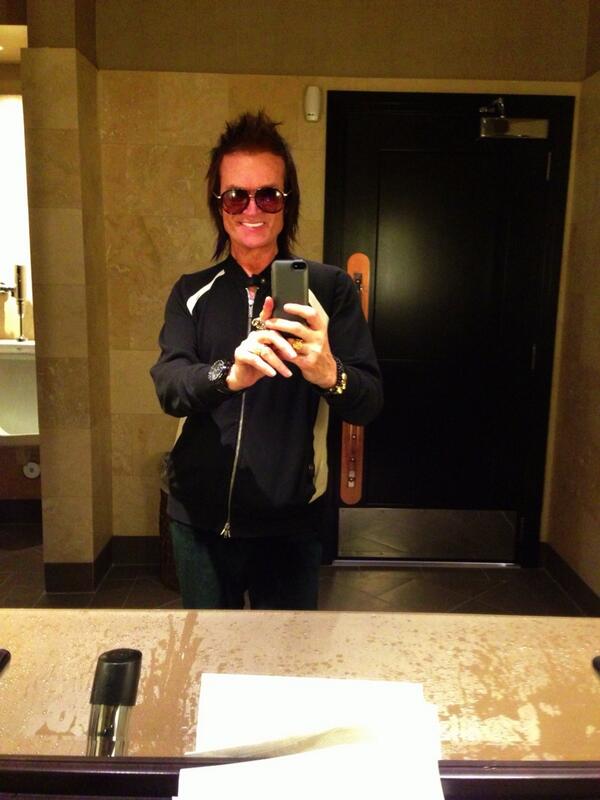 glenn_hughes's tweet photo. Selfie... Hope you all have a great weekend ...GH http://t.co/fgL1t1AyU9