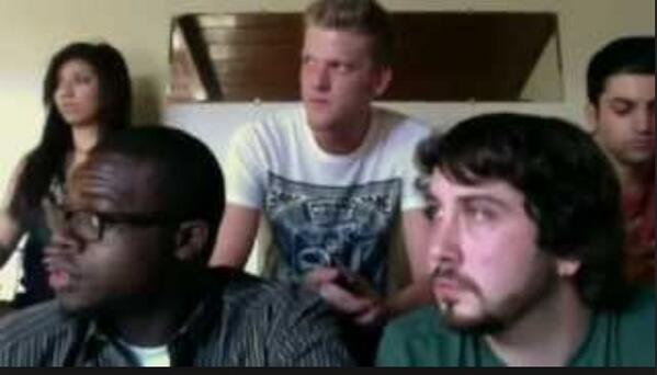 OhPentaholics's tweet photo. When someone you hates walks in the room and you're just like http://t.co/KyBUEzJSSp