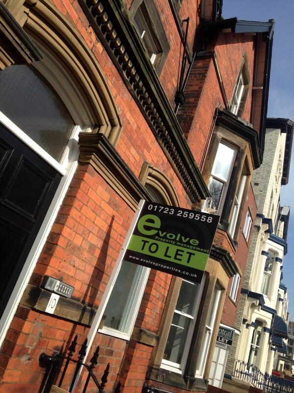 EvolveLettings's tweet photo. Tenants waiting for 1-2 bed flats,  excellent rates and a tailor made landlord service call Carl on 259558. http://t.co/od1CestJUJ