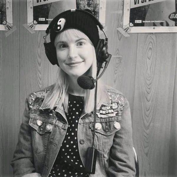 she looks so young