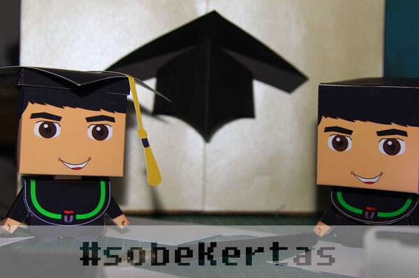sobeKertas's tweet photo. Still in  progress . . . . #sobeKertas http://t.co/tNFQYVPJiu
