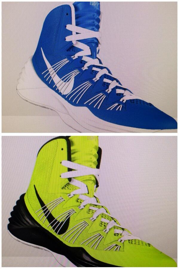 rudy5fernandez's tweet photo. Me ayudáis a elegir mis nuevas zapatillas #NIKEiD ? #RT-amarillas #FAV-azules http://t.co/acsqZM6Jsc