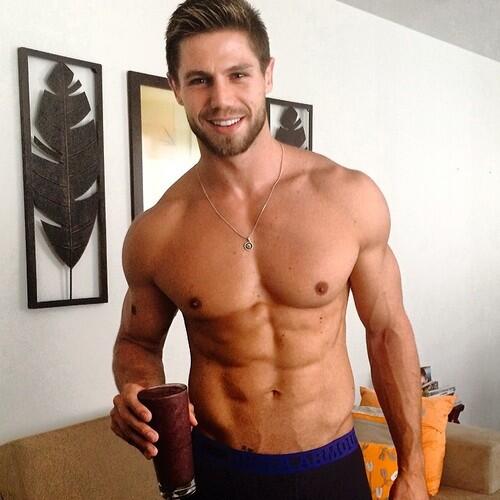 bodybuilder_all's tweet photo. Oh, hello. http://t.co/gLpu7InASn