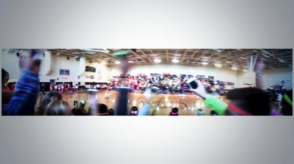 taylorashaffer_'s tweet image. #ACGlowsHard #SpiritWeek2014 🎉