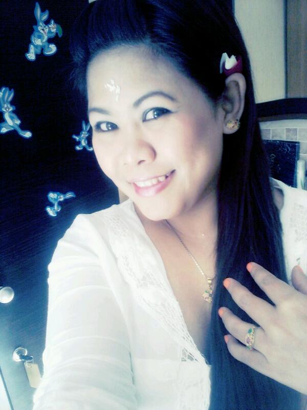 BertaKomang's tweet photo. My husband <3 http://t.co/3cpZAUyINm