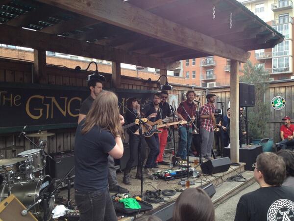 NFTouring's tweet photo. @SisterSparrowDB at the ginger man #sxsw #nftsxsw http://t.co/40e3JwDUQh