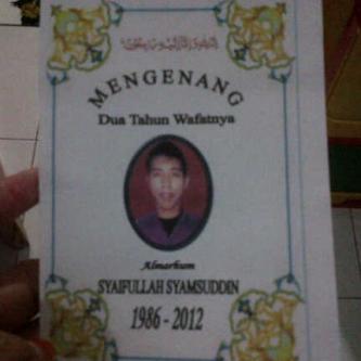 rularuel's tweet photo. Tak terasa 2 tahun kepergianmu kak, Al-Fatihah O:) http://t.co/ee1U8Y3iBh