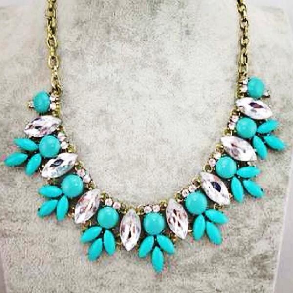 sparkle_ruby's tweet image. Equally beautiful in blue! #aqua #necklace #sparkleruby