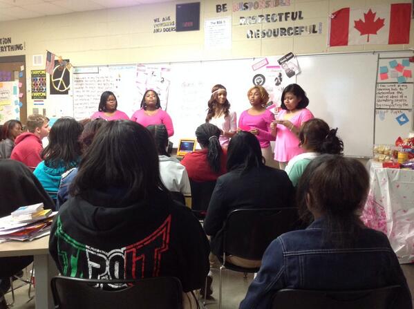 CGressmanTHS's tweet image. The womens feminine movement starting now! #EDU #sschat #SandersTHS