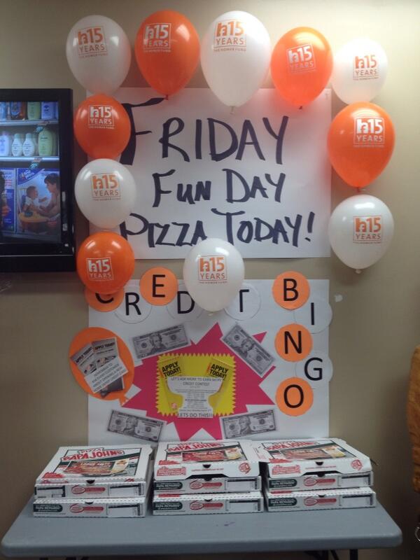 KaylerRiley's tweet photo. 2302 enjoying a fun Friday!!! @Millaya @KGibsTHD @McCormickKerrie @MystiHammes @PSchlaff http://t.co/mhCnZeZMwV