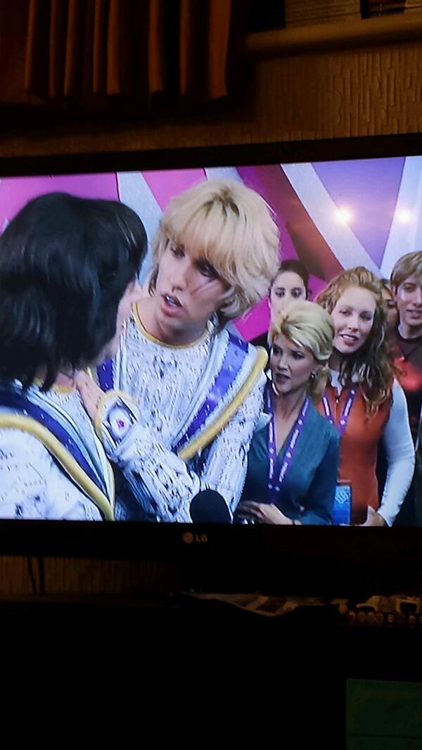 mlennynorris's tweet photo. @EliotWard1 your double #bladesofglory http://t.co/WT74OhQP64