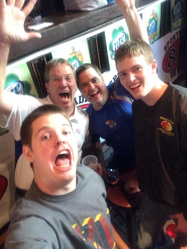 joshccc10's tweet photo. Party hard in power and light @Kcarlson13Keith @Budweiser_Girls http://t.co/eWd4QN6520