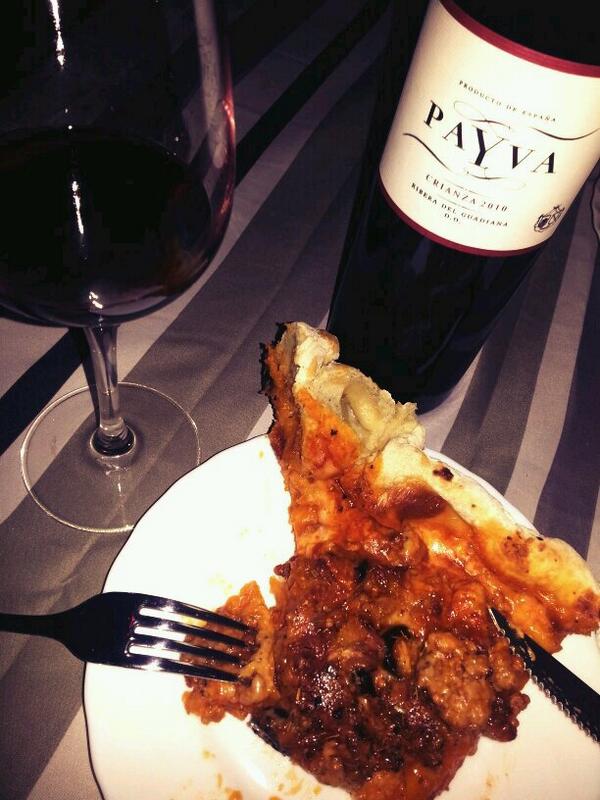 AnabelMonteroM's tweet photo. Simulacro de cenita italiana @carlosciervi @robe_mansilla @Marta_Garciag http://t.co/wnqSG9djod