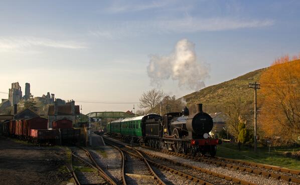 Birchgrove's tweet photo. Not Brighton @brightonstation but @CorfeCastleInfo station. http://t.co/VEDFcrNlyq