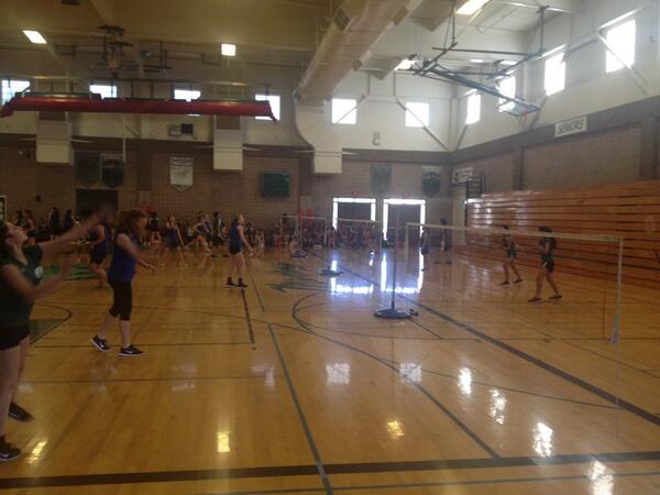 RHSAB's tweet photo. Getting ready for Badminton games vs Will C. Wood. http://t.co/ainsdMiScn