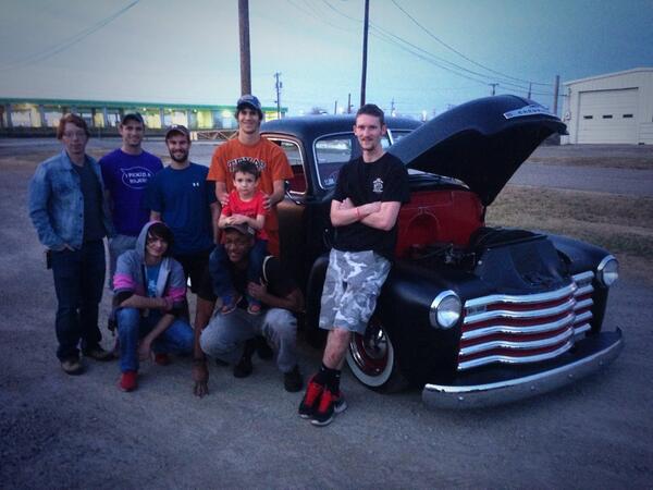 bclee07's tweet photo. Good time in the old 1940 Chevy #illuminatememphis #mytripisbetterthanyours @222university http://t.co/byWpmJHz47