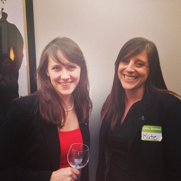 MissyMaki's tweet photo. They found their twins! #hellosentinel @provenancehotel http://t.co/Lr5gVouHAl