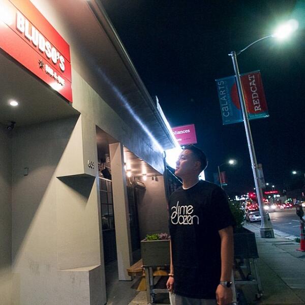 sharedchefs's tweet image. Friday night in Los Angeles, what's for dinner? Ask @yayeto buff.ly/1iLRqNb #dd #ddWorldwide #grubbinwithyayo