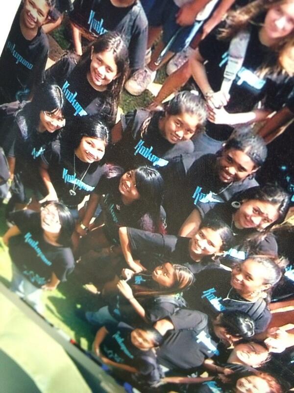 bethhhbabbby's tweet image. Lol what my sister texts me. #intermediatedays #redtips 😂