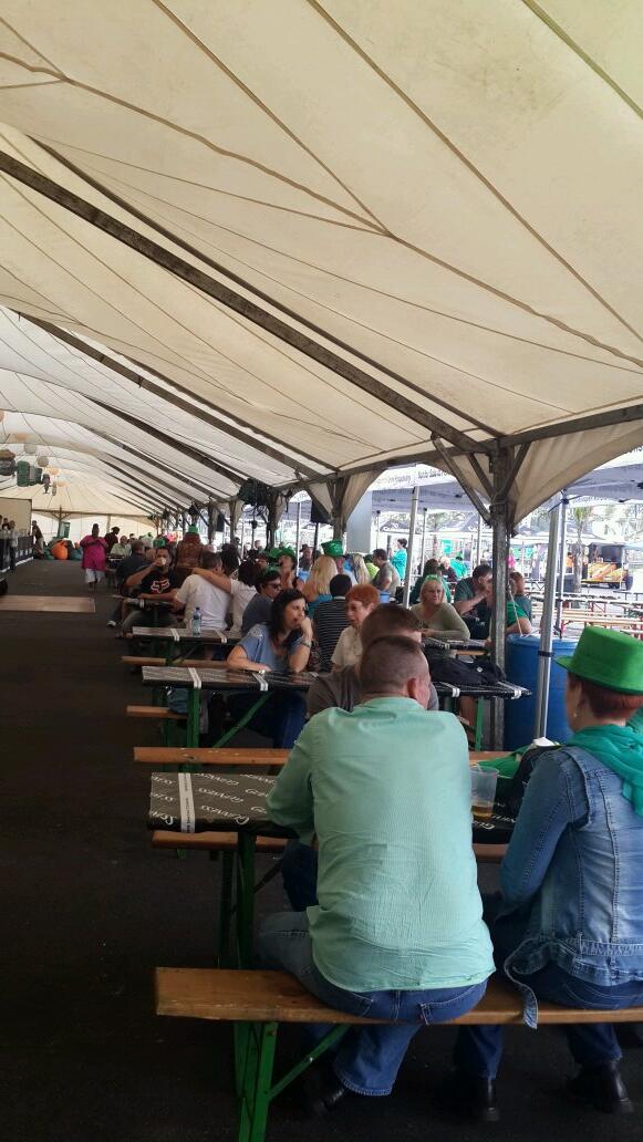 StPatricksDaySA's tweet photo. Already starting to fill up, make sure you get here early today @EmperorsPalace http://t.co/Jy0pkHWmuL