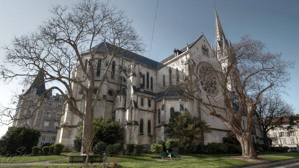 shotwinking's tweet photo. Eglise St Martin à #Pau #bearn #pyrenees 
Retrouvez mes photos sur ma page FB http://t.co/HaKJdUFBue http://t.co/VzQ0Q44Em2
