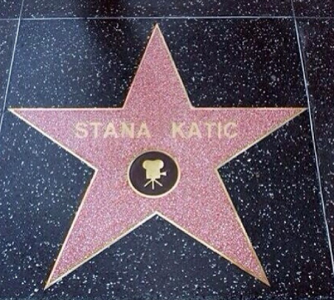 Adictedtocastle's tweet photo. RT if you love @Stana_Katic http://t.co/ICEKZWF6Kk