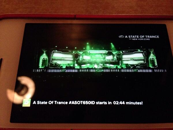 aieinternet's tweet image. Livestream with my phone #ASOT650lD