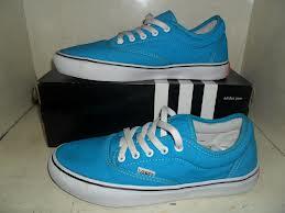 ApinkStuff's tweet image. vans blue.. barter 155K