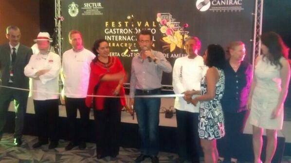 AlDenteSM's tweet photo. FestImágenes #veracruz @informativo360 @Mochilazo @TravelReportMX @VeracruzTurismo @TurismoXL @turistaexpress http://t.co/nzCihO3oU9