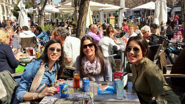 Crisdiazgar's tweet photo. "Menos mal que me he puesto mallas"@JullyeLo @inelamg_ #cosasdegordas http://t.co/uNMmWoDwRb