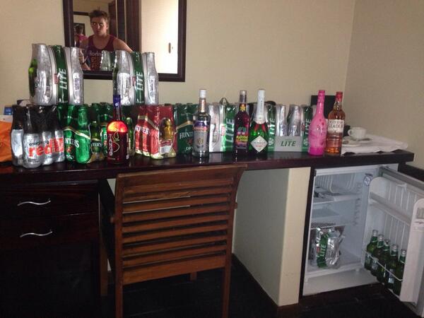 <a href="/LuanReynders/">Luan Reynders</a> @Heinibeer @vollaskat <a href="/RuanKramer/">Ruan Kramer</a> <a href="/EduanPine/">Eduan Pienaar</a> <a href="/KotzeGJ/">Johan kotze</a> <a href="/APbekker/">A.P. Bekker</a> <a href="/pietaB5/">P</a> #Plett #laasteaand#brian #VBK