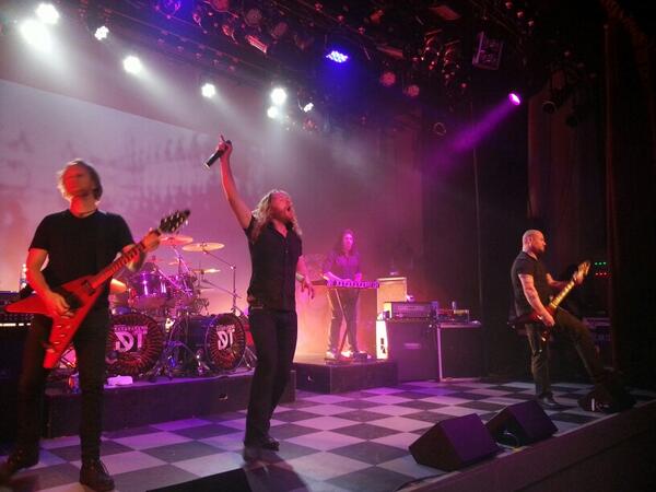 SMallarne's tweet photo. @dtofficial You guys f*cking rule! Thanks for tonight in Shanghai http://t.co/I3QCs6ePj6