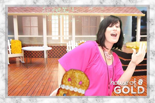 rae97rae's tweet photo. #ROLDGOLD #INSTAPHOTOBOOTH time to party #1 http://t.co/HQgCBrKViu