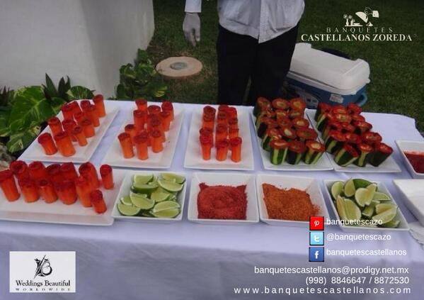 Banquetescazo's tweet photo. Qué tal esta barra de veggie shots para una #boda o #evento. #tipseventos http://t.co/E7b4giIukp
