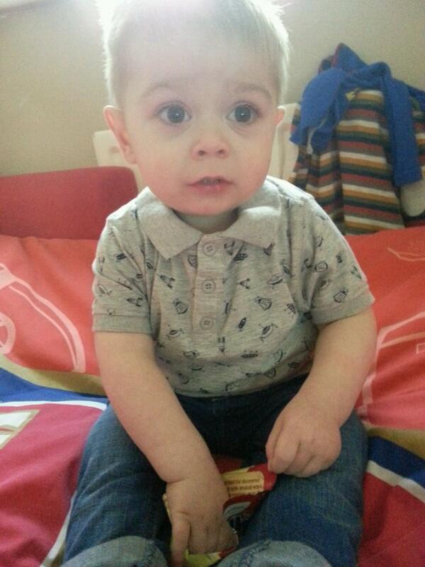 kylechambers10's tweet image. Got my top on Auntie Amy an uncle Rhys, @AmyLee47 @RhysBishop92