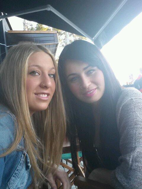 MartaaGutierrez's tweet photo. @okonnell_ con @Claritaxerez92 jojojo http://t.co/hIfEtHTNKD