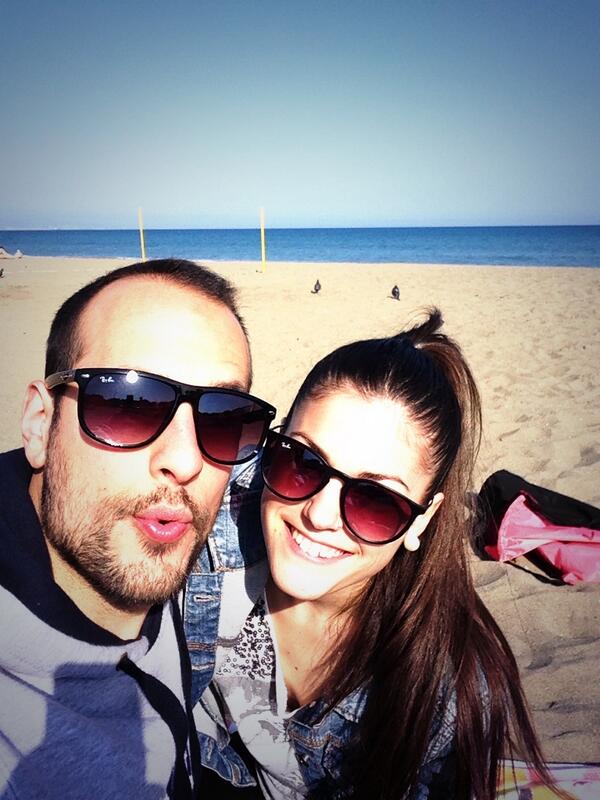 carloskeos's tweet photo. De playita con @laura___paez ☀️ http://t.co/m1NBuvBDGq