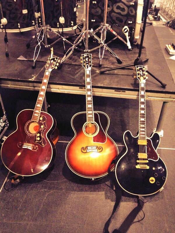 The axes for tonight @gibsonguitar @GibsonGuitarUK
