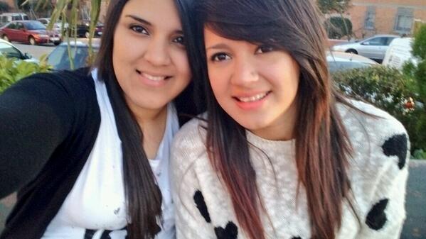 Allison_S18's tweet photo. "@miich_17i: Tarde con la guapa de mi sis @Allison_S18 #LaAdoro http://t.co/746NKHLFoV"