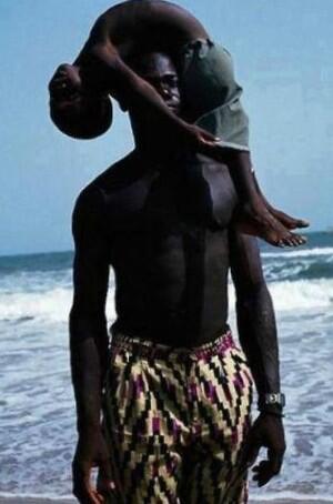 MonitorSponge's tweet image. Dad: be mi hat boi
Son: no
Dad: wat u sai to me?