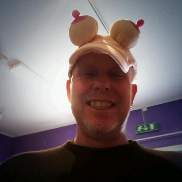 Kwark's tweet photo. Tired after a great celebration last night  -_- http://t.co/sPGvEjGmOo