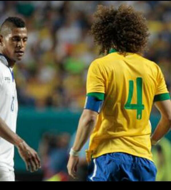 coloccinix's tweet image. SIMPLEMENTE MERA VERGA! @carlocostly31 BUENA VIEJA! #DavidLuis #Costly #Honduras #Brasil