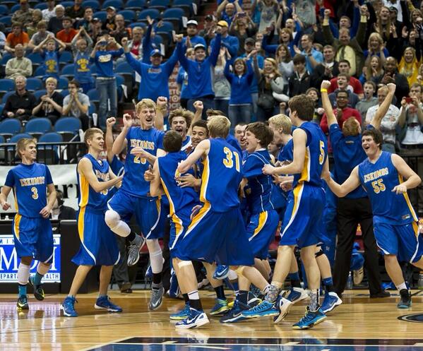 EskoBasketball's tweet photo. Greatest moment ever http://t.co/GTP6rWxskd