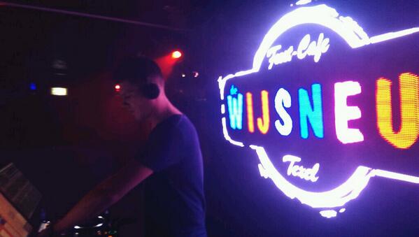 Hij is begonnen! We gaan vanavond los met DJ Servé!
