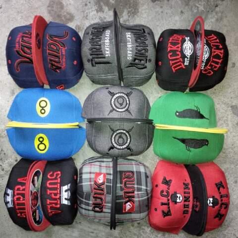 Corneliatembem's tweet photo. Snapback @40rb, kalo beli 3 @35k kawan :) http://t.co/kKjQEG403S