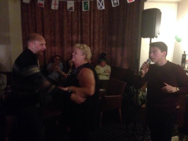 seob_rufc's tweet photo. Finally we meet the future Mrs Currie #Pulled http://t.co/XE8XNKbwsu